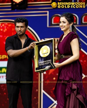 BEHINDWOODS GOLD ICONS 2023 - THE AWARD MOMENTS SET 2