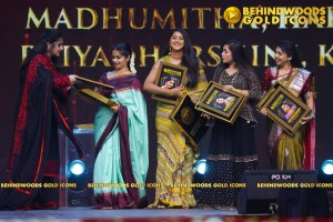 BEHINDWOODS GOLD ICONS 2023 - THE AWARD MOMENTS SET 3