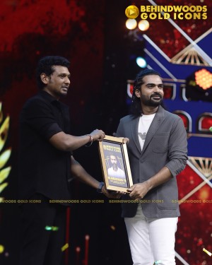 Behindwoods Gold Icons 2023 - The Award Moments