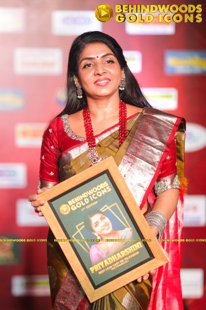 BEHINDWOODS GOLD ICONS 2023 - THE RED CARPET SET 1