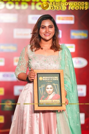 BEHINDWOODS GOLD ICONS 2023 - THE RED CARPET SET 1