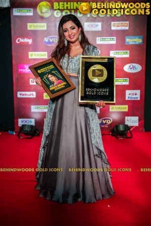 BEHINDWOODS GOLD ICONS 2023 - THE RED CARPET SET 1