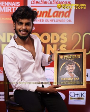 Behindwoods Gold Icons 2024 - The Red Carpet