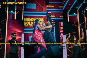 Behindwoods Gold Icons - Happy Fun Moments