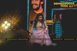 Behindwoods Gold Icons - Memorable Wallpapers