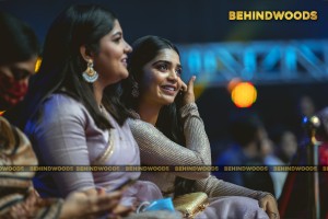 Behindwoods Gold Icons - Memorable Wallpapers