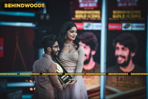 Behindwoods Gold Icons - The Awarding Photos