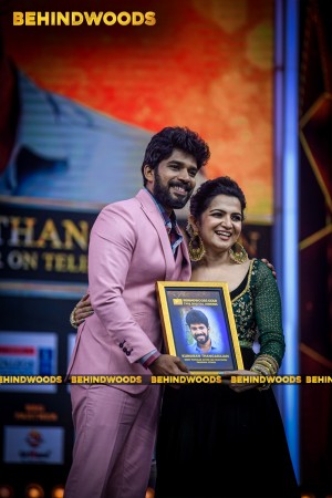 Behindwoods Gold Icons - The Awarding Photos