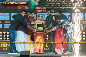 Behindwoods Gold Icons - The Awarding Photos