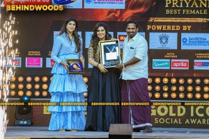 Behindwoods Gold Icons - The Awarding Photos