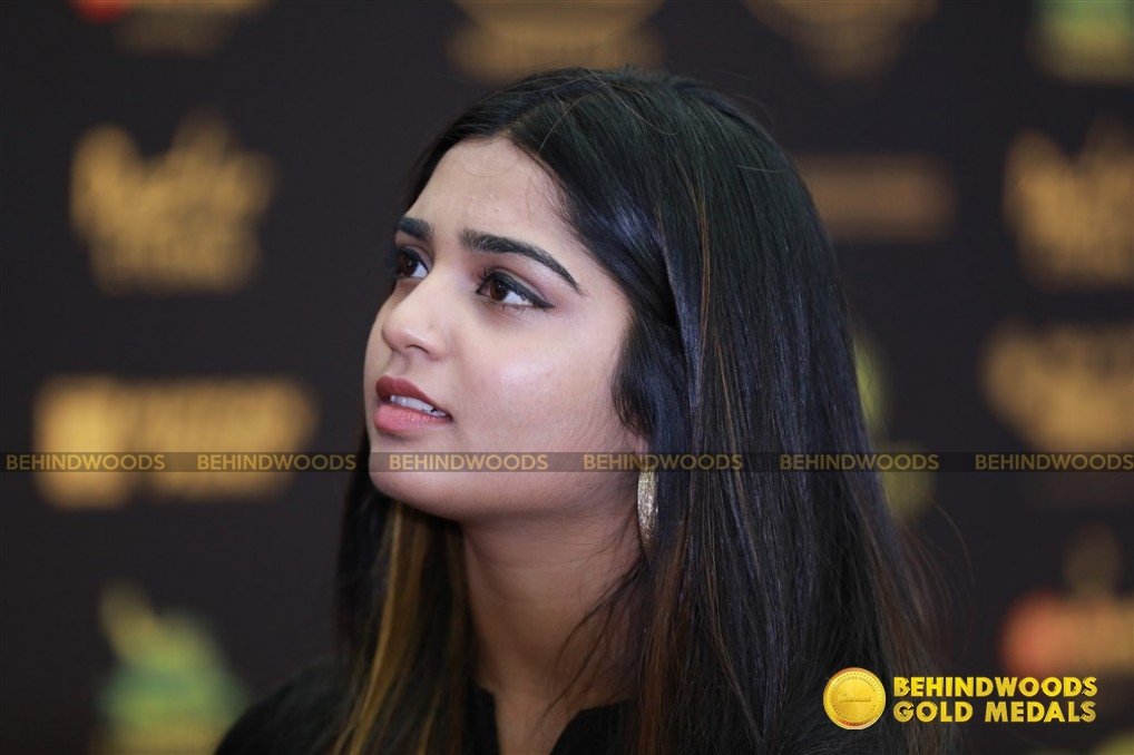 Behindwoods Gold Medals - Iconic Edition - The Red Carpet