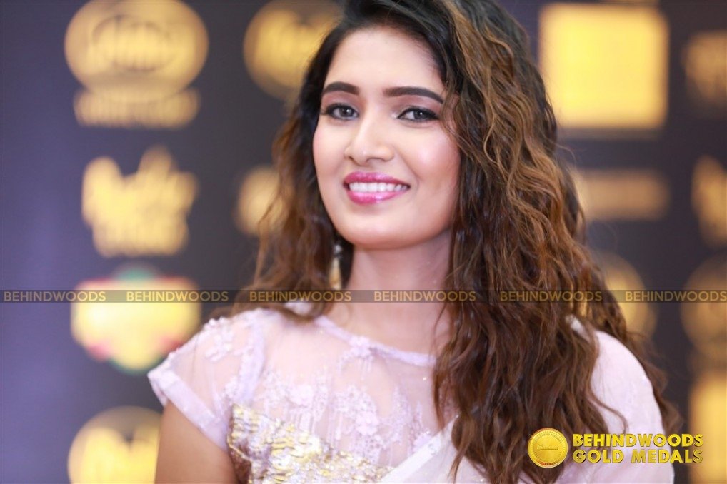 Behindwoods Gold Medals - Iconic Edition - The Red Carpet