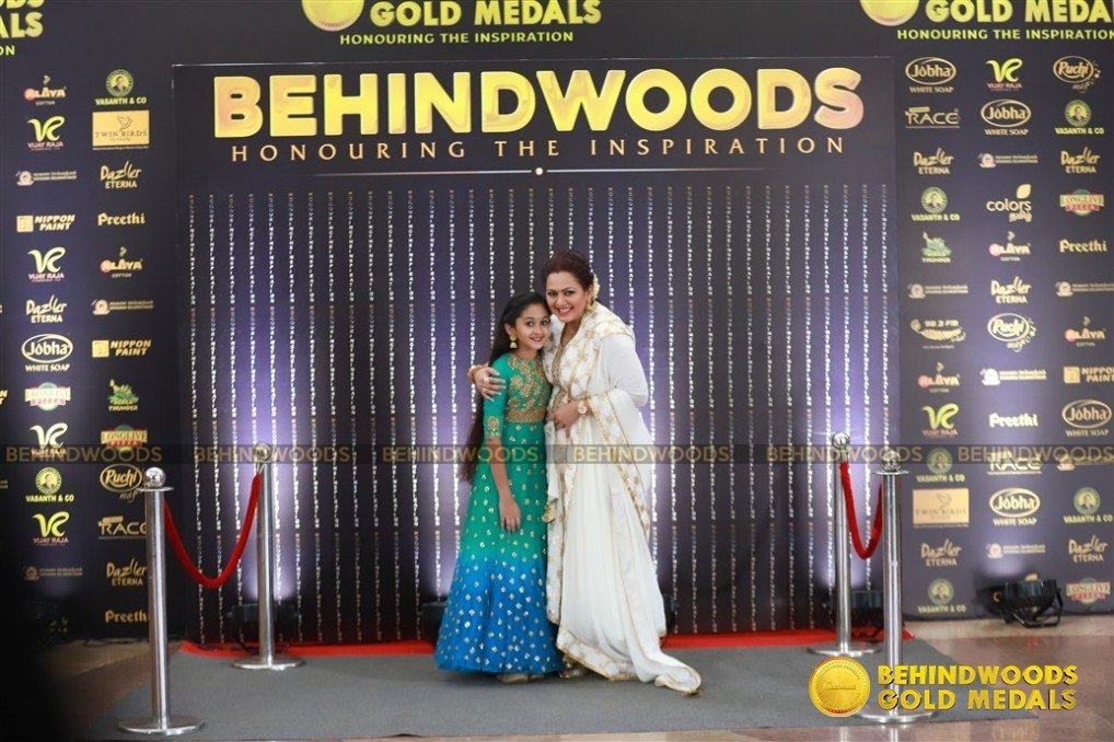 Behindwoods Gold Medals - Iconic Edition - The Red Carpet