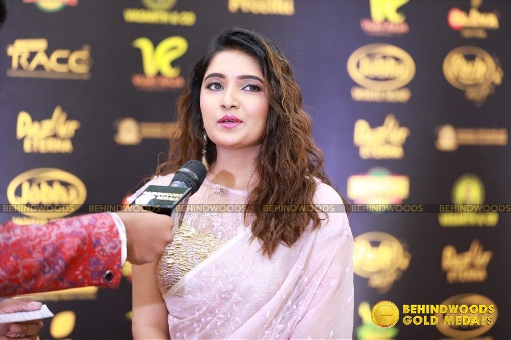 Behindwoods Gold Medals - Iconic Edition - The Red Carpet