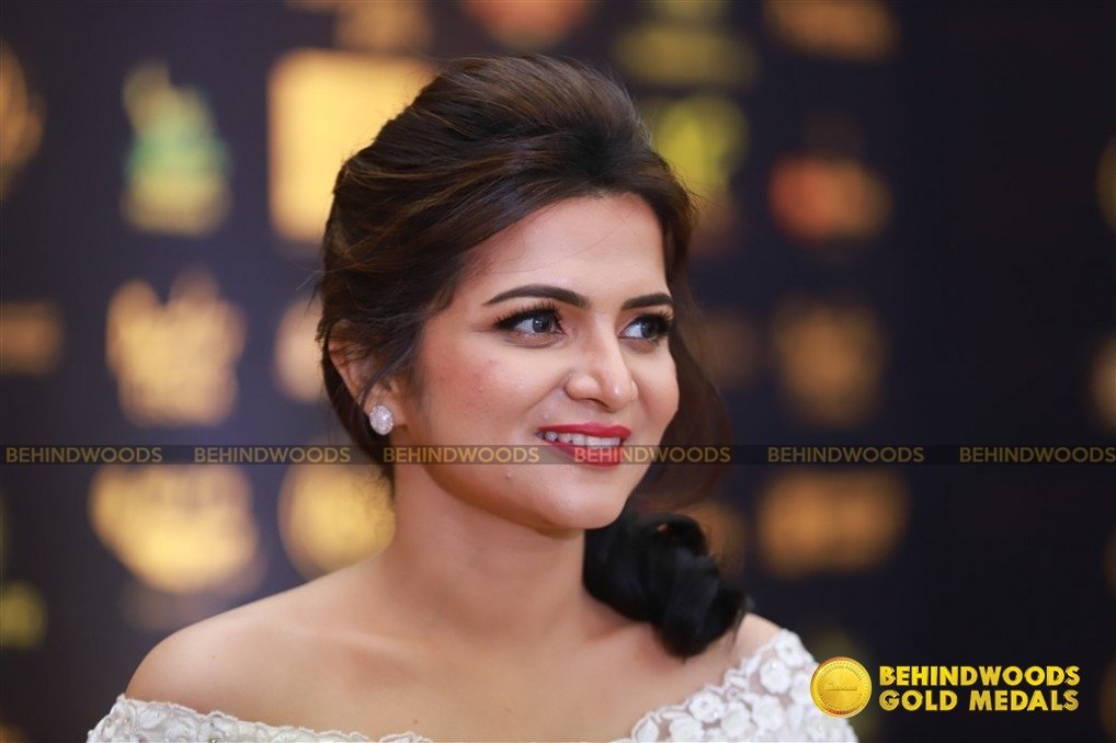 Behindwoods Gold Medals - Iconic Edition - The Red Carpet