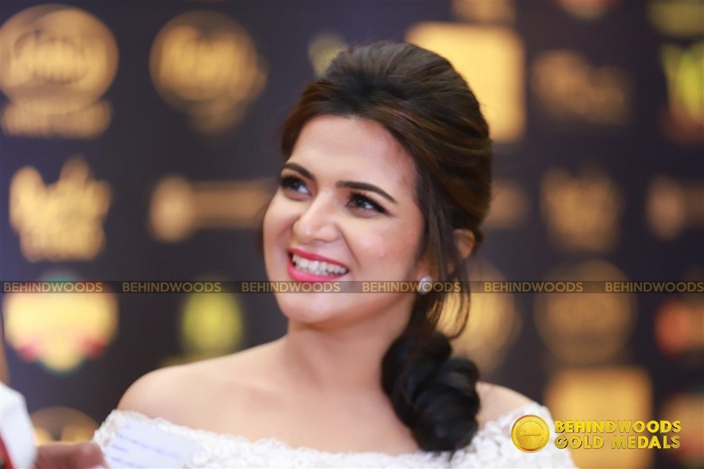 Behindwoods Gold Medals - Iconic Edition - The Red Carpet