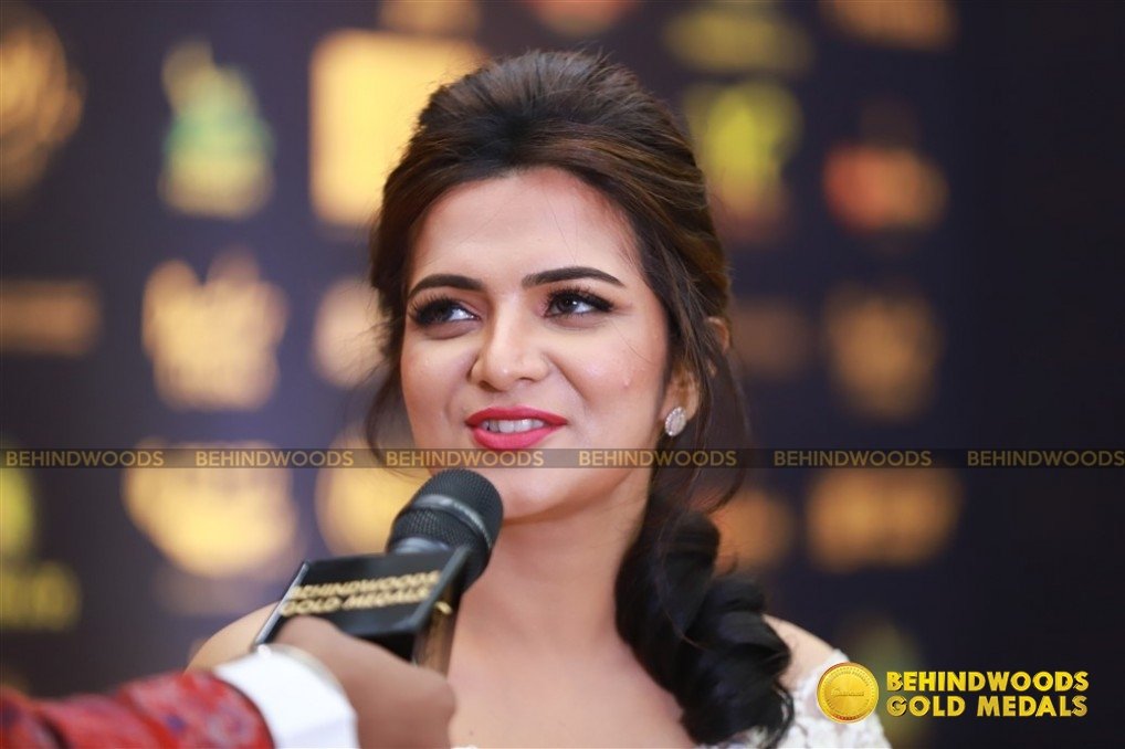 Behindwoods Gold Medals - Iconic Edition - The Red Carpet