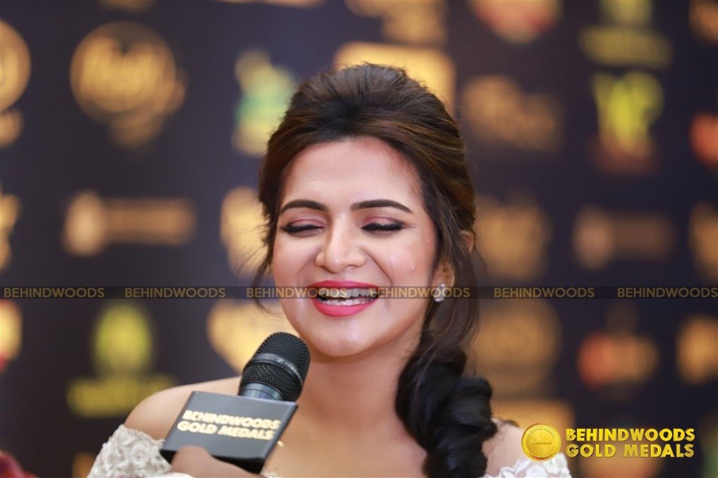 Behindwoods Gold Medals - Iconic Edition - The Red Carpet