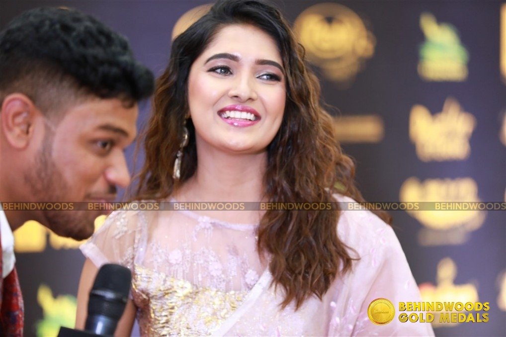 Behindwoods Gold Medals - Iconic Edition - The Red Carpet