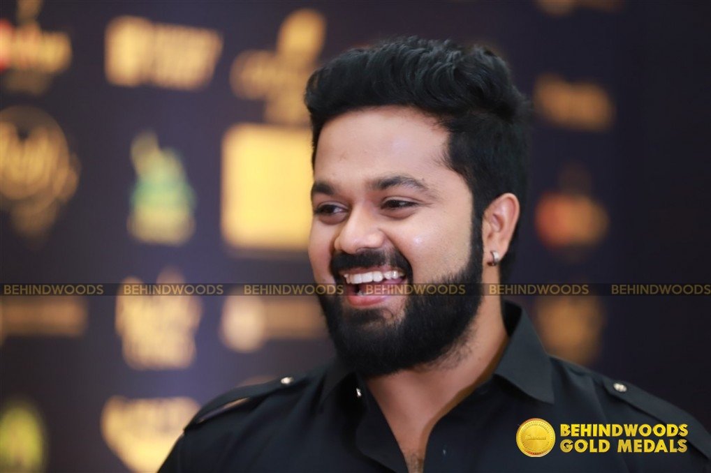 Behindwoods Gold Medals - Iconic Edition - The Red Carpet