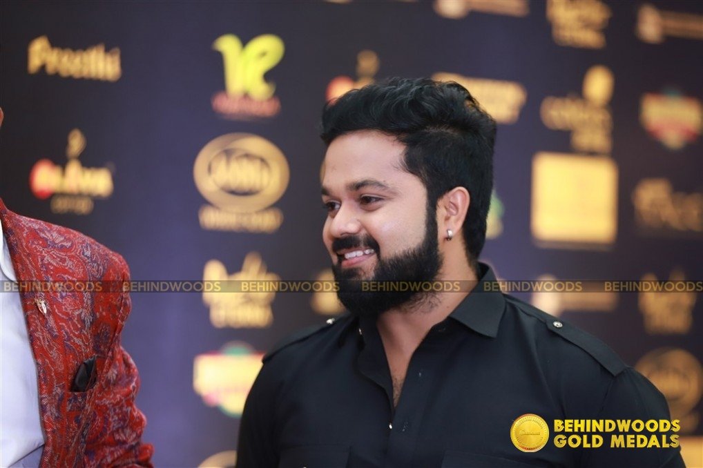 Behindwoods Gold Medals - Iconic Edition - The Red Carpet