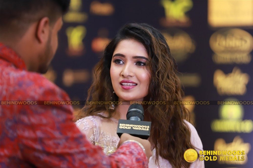 Behindwoods Gold Medals - Iconic Edition - The Red Carpet