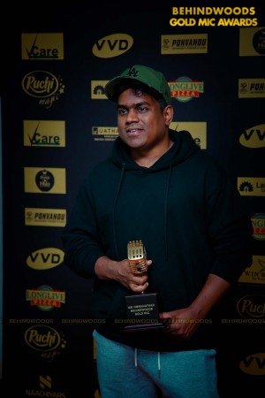 Behindwoods Gold Mic - The Red Carpet