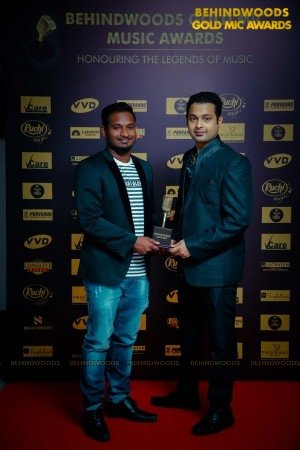 Behindwoods Gold Mic - The Red Carpet