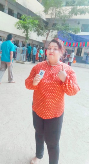 Celebrities Cast their Vote in Lok Sabha Election