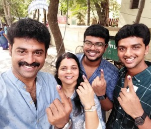 Celebrities Cast their Vote in Lok Sabha Election