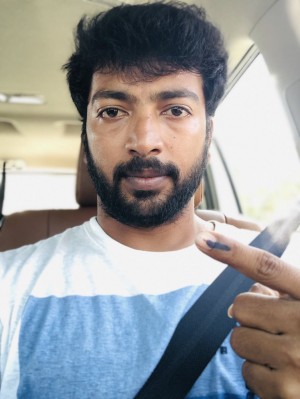 Celebrities Cast their Vote in Lok Sabha Election