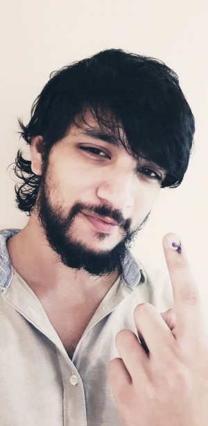 Celebrities Cast their Vote in Lok Sabha Election