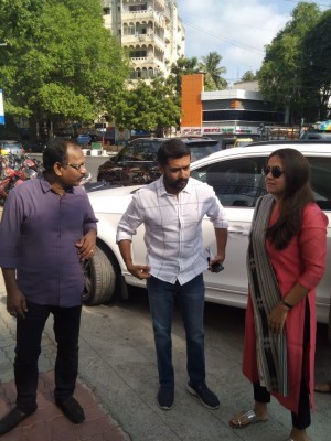 Celebrities Cast their Vote in Lok Sabha Election