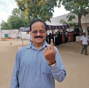 Celebrities Cast their Vote in Lok Sabha Election