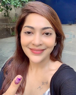 Celebrities Cast their Vote in Lok Sabha Election