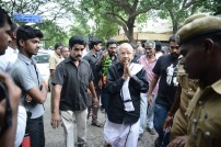 Tamil Cinema pays last respect to lyricist Na. Muthukumar