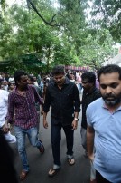 Tamil Cinema pays last respect to lyricist Na. Muthukumar