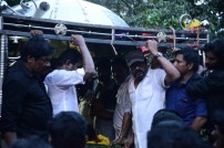 Tamil Cinema pays last respect to lyricist Na. Muthukumar