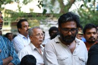 Tamil Cinema pays last respect to lyricist Na. Muthukumar