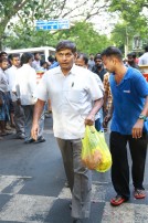 Tamil Cinema pays last respect to lyricist Na. Muthukumar