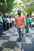 Tamil Cinema pays last respect to lyricist Na. Muthukumar