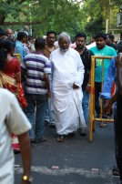 Tamil Cinema pays last respect to lyricist Na. Muthukumar