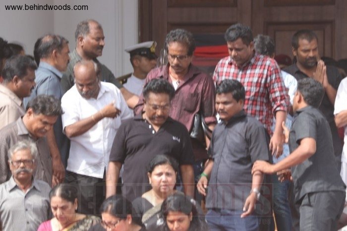 Karunanidhi death: Political leaders and Celebrities pay homage