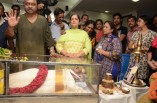 Celebrities Pay Homage to MSV