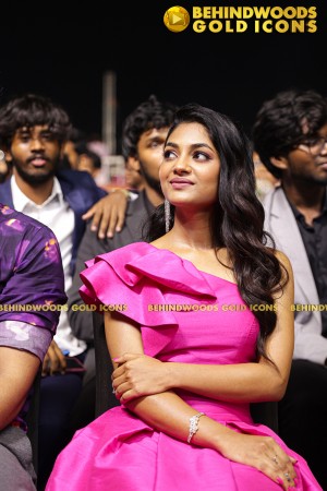 THE BEHINDWOODS GOLD ICONS - CANDID MOMENTS SET 2