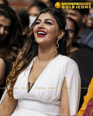 THE BEHINDWOODS GOLD ICONS - CANDID MOMENTS SET 3