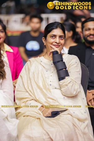 The Behindwoods Gold Icons - Candid Moments