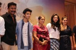 Velaiyilla Pattathari Team Meet