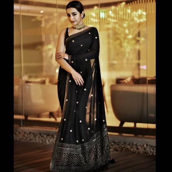 Birthday Special! Trisha Krishnan raises the temperature in sarees and here  is the PROOF! | The Times of India