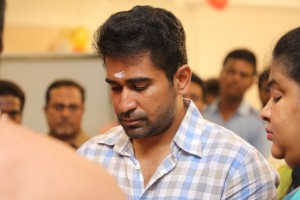 Thimiru Pudichavan (aka) Thimir Pudichavan